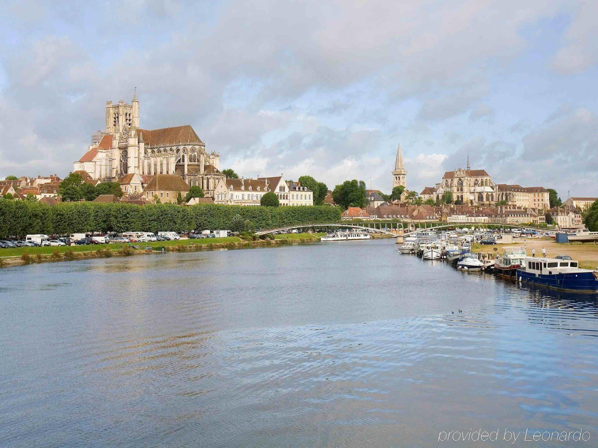 Ibis Auxerre Sud Hotel Venoy Bagian luar foto